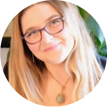 Aia Ribadeneira, LCSW