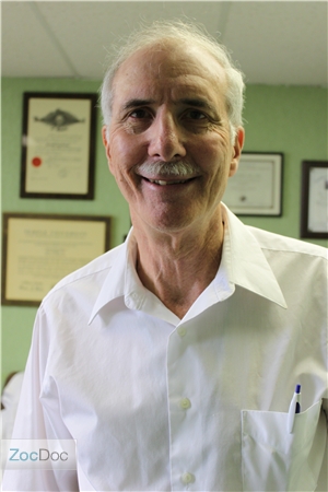 Dr. Arnold Simon, MD