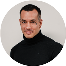 Julian Grow, LAc