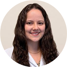 Karolina Hetesova, PA