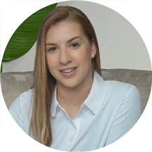 Laura Gerebenics, LAC