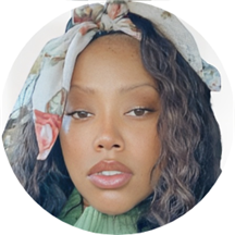 Lauresha Zinatae Hawkins, LCSW